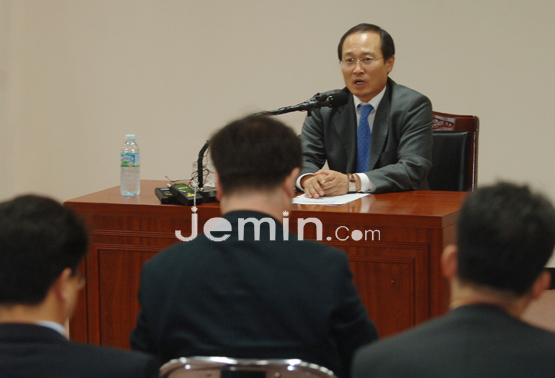 <b>"감귤 민감품목 지정, 최대한 지킬 것" </b>